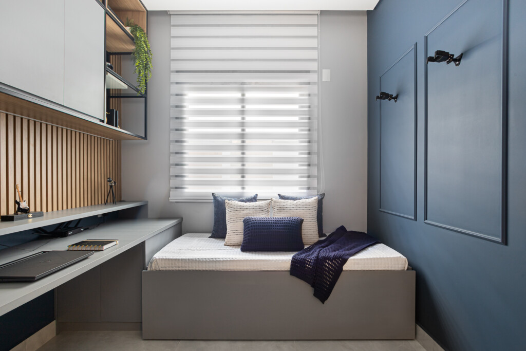 Home office, escritório e quarto de hóspede azul na casa aconchego